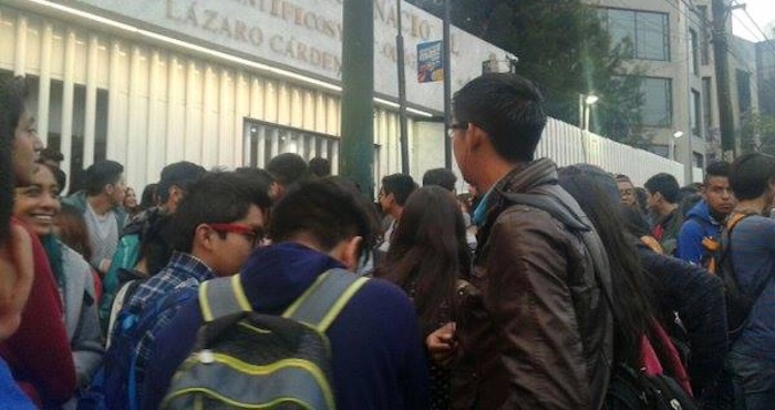 Estudiantes del Instituro Politécnico Nacional realizan paro de labores en diversas vocacionales. Foto: Twitter.