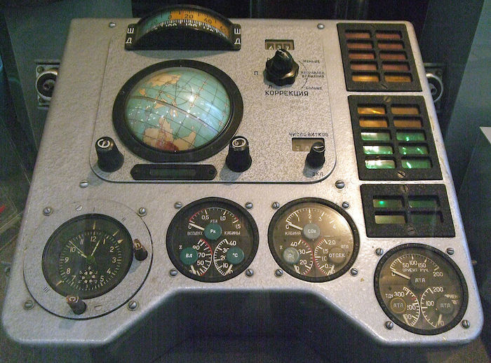 Panel De Instrumentos De Vuelo De La Nave Vostok Foto Wikimedia Commons