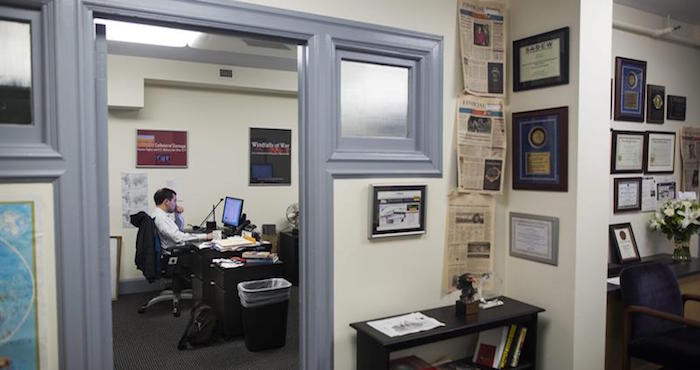 En la imagen un registro de las oficinas del Consorcio Internacional de Periodistas de Investigación (ICIJ, por sus siglas en inglés), organización que develó millones de documentos conocidos como los papeles de Panamá. Foto: Archivo/EFE. 