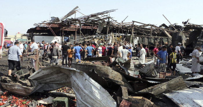 Al Menos Personas Murieron Hoy Y Resultaron Heridas Por La Explosión De Un Coche Bomba Junto a Un Mercado En El Barrio De Mayoría Chií De Ciudad Sadr En El Este De Bagdad Foto Efe