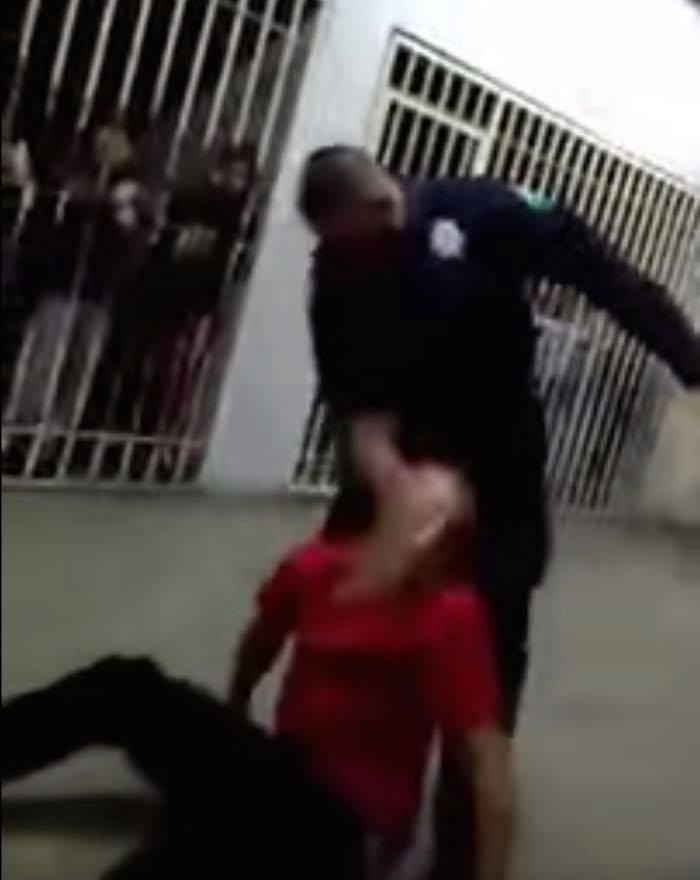 El Nuevo Caso De Agresiones En Cntra De Un Detenido Se Registró En Tijuana Foto Youtube