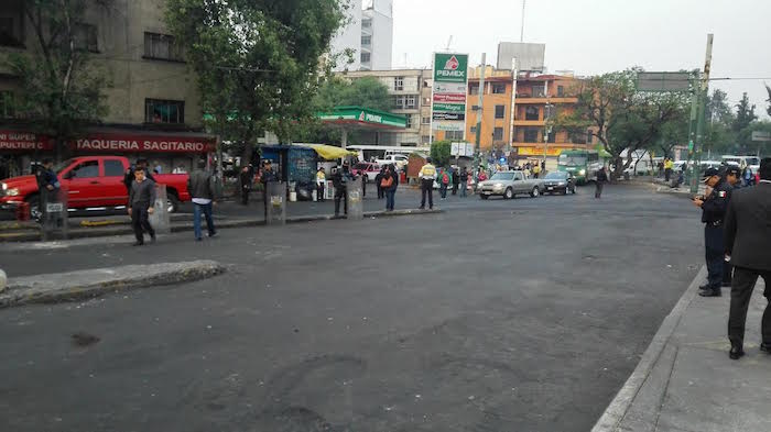 Elementos De La Ssp Vigilan Las Inmediaciones Del Metro Chapultepec Tras Desalojo De Comerciantes Foto Luis Barrón Sinembargo