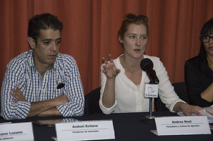 La Periodista Andrea Noel Junto Con El Conductor De Televisión Andoni Echave Ofrecieron Ayer Una Conferencia De Prensa En El Centro Nacional De Comunicación Social cencos Foto Cuartoscuro