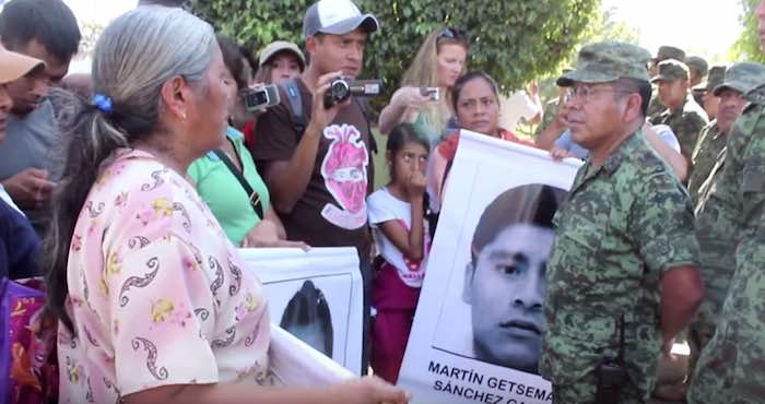 que Iguala No Diga Que Quiere Olvidar Porque Iguala No Puede Ni Debe Olvidar Lo Que Pasó Con Los Estudiantes De Ayotzinapa Ni Con Los Cientos De Desaparecidos Porque Un Pueblo Que Olvida Su Pasado Está Condenado a Repetirlo Dijo La Activista Xitlaly Miranda Foto Especial