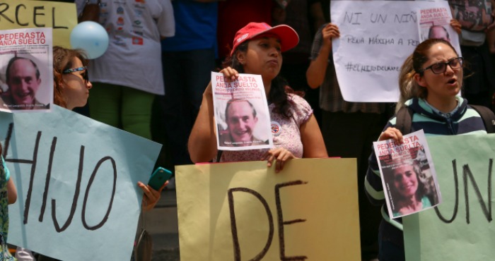 Padres De Familia Del Colegio Montessori Matatena Ubicado En La Colonia Extremadura Insurgentes Se Manifestaron Frente a Las Instalaciones De La Procuraduría De Justicia De La Ciudad De México Para Exigir Detengan a Los Probables Responsables Del Abuso Sexual Infantil Del Colegio Montessori Foto Cuartoscuro