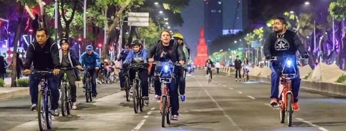 Miles De Ciclistas Participaron En La Primera Rodada Nocturna De La Ciudad De México El Pasado Fin De Semana Foto Capitaldfgobmx