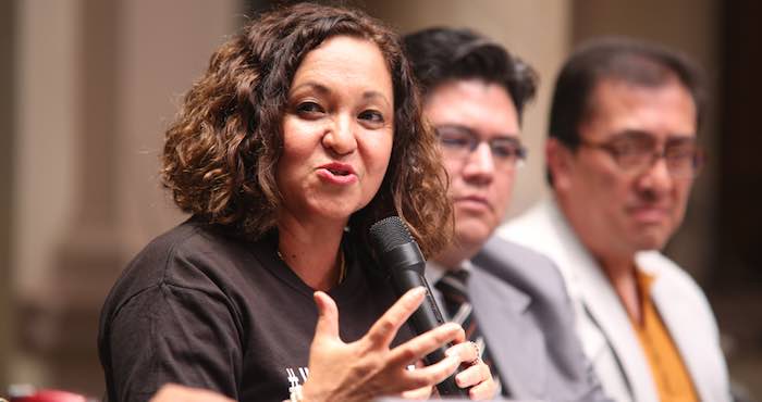 En la imagen, Sanjuana Martínez, la periodista mexicana multipremiada y amenazada por su trabajo periodístico. Foto: Francisco Cañedo.