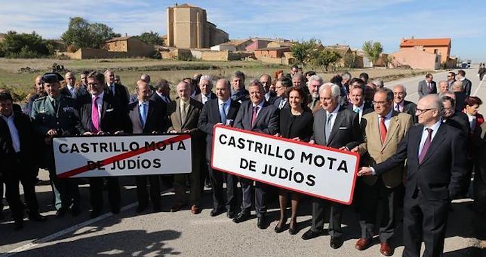 hacen Esto Para Que El Pueblo No Continúe Con El Proceso Del Cambio De Nombre Y Se Reconozca Su Pasado Judío Foto Efe