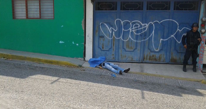 Un Joven De Años De Edad Fue Ejecutado En La Calle Altamirano De La Colonia Margarita Viguri Chilpancingo Foto El Sur