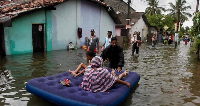 Una Zona Inundada De Colombo Sri Lanka Foto Ap