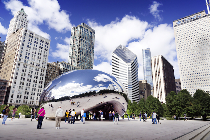 Cloud Gate Conocida También Como the Bean En Chicago Foto Shutterstock