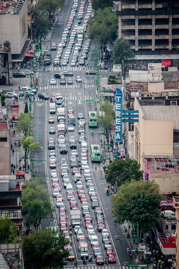 Ciudad De MÉxico abril Tráfico Vehicular Sobre La Avenida Eje Central Lázaro Cárdenas La Comisión Ambiental De La Megalópolis came Informó Que Los Niveles De Contaminación En La Zona Metropolitana Continúan Por Debajo De Los Puntos Por Lo Que No Es Necesario Declarar Contingencia Foto Diego SimÓn SÁnchez Cuartoscurocom