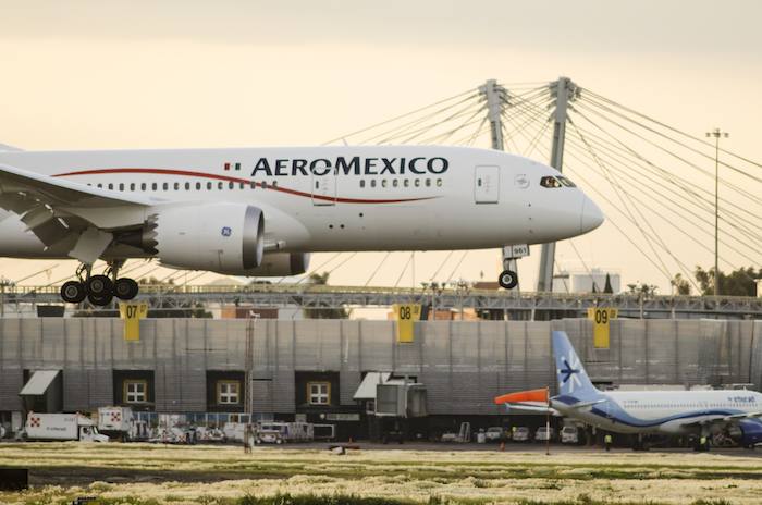 El 11% de los ingresos de Aeroméxico provienen de sus operaciones entre Europa y Asia. La aerolínea opera vuelos a Inglaterra bajo acuerdos internacionales y podría verse afectada en tanto en cuanto afecta a las economías de la Unión Europea. Foto: Cuartoscuro.