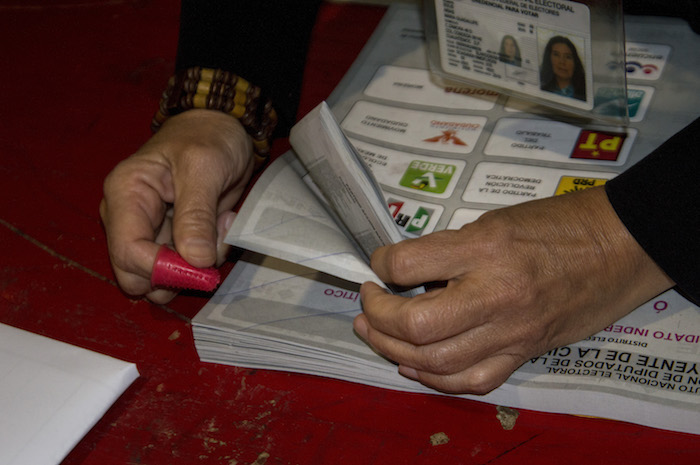 Qué Gano Al Votar Al Candidato a Y Qué Pierdo Si Voto Al Partido B O C Foto Cuartoscuro