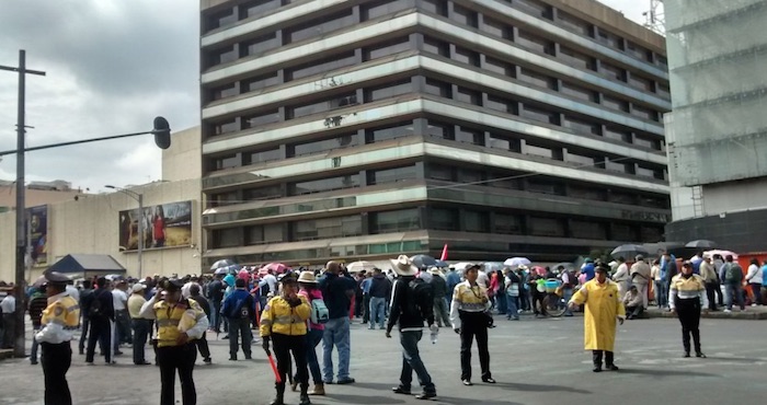 Cnte Protesta En Televisa Chapultepec