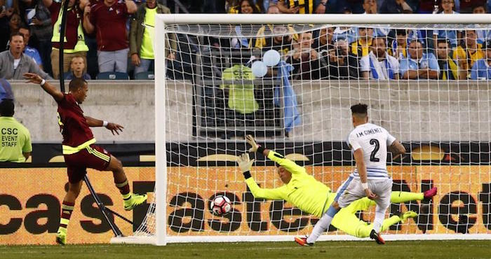 Venezuela Acaricia La Clasificación Con La Victoria Gracias a Un Gol De José Salomón Rondón a Los Minutos Foto Efe