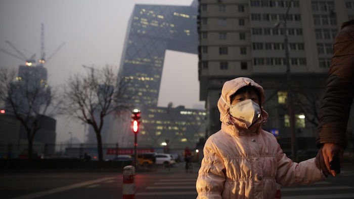 Más de 2 mil 600 chinos podrían perder la vida por enfermedades relacionadas a la contaminación atmosférica. Foto: EFE