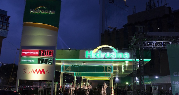 Estación De Servicio En Insurgentes Y Paseo De La Reforma Foto Hidrosina