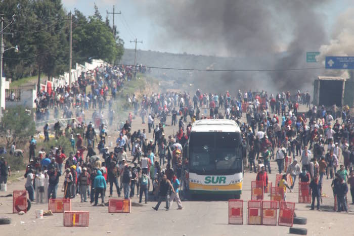 En El Imaginario Colectivo Lo Ocurrido En Nochixtlán El De Junio Quedará Como Un Episodio Más De La Historia De La Represión De Los Movimientos Sociales En México Por Más Que Una Buena Parte De La Responsabilidad De Lo Ocurrido Le Corresponda a Los Dirigentes De La Coordinadora Que Llevaron Con Toda Intención Su Protesta a Los Límites Del Enfrentamiento Letal Con El Objetivo De Revertir Su Desprestigio Social Y Concitar La Solidaridad De Quienes De Otra Manera No Se Hubieran Movilizado En Su Favor Precisamente Por Su Intransigencia Y Su Sinrazón Foto Cuartoscuro