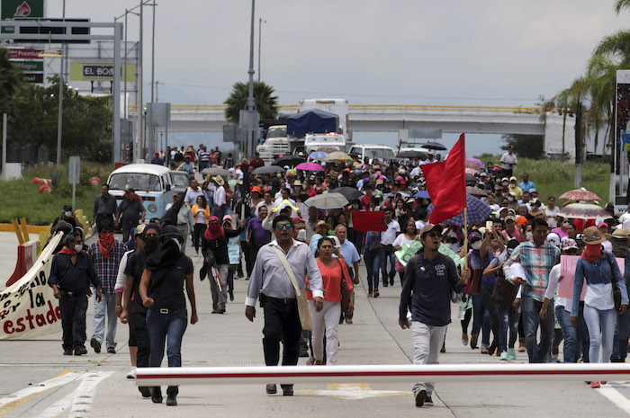 El Bloqueo En La Autopista De Cuernavaca Morelos Foto Cuartoscuro