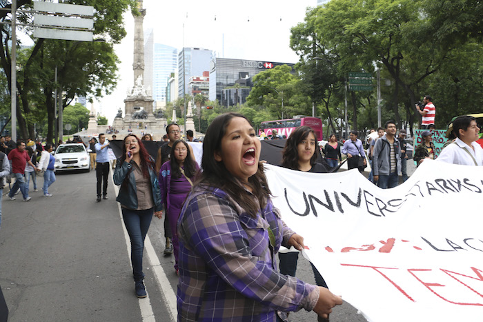 El Contingente Salió Del Ángel De La Independencia Rumbo a La Ciudadela Donde La Cnte Mantiene Un Campamento Foto Cuartoscuro