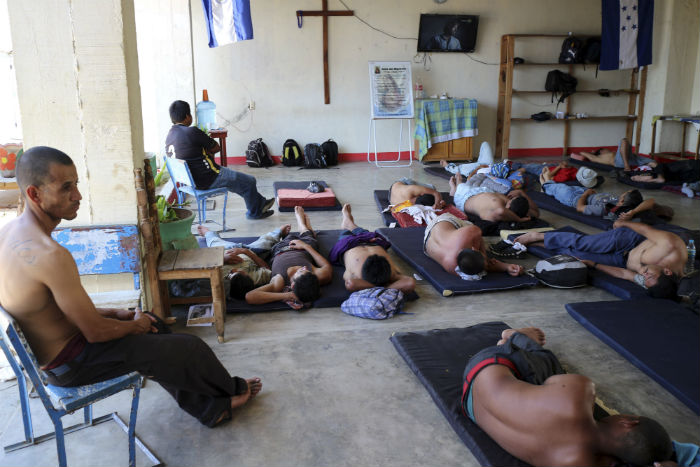 Sólo 1.8 por ciento de los migrantes opta por acudir a un centro de salud público por el temor a ser deportados. Foto: Cuartoscuro