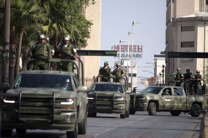 Irma Presentó Su Denuncia Al Ejército Por Falta De Confianza En Los Policías Foto Cuartoscuro