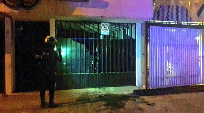 Las ofinas del PRD en Xalapa, atacadas con bombas molotov. Foto: Especial 