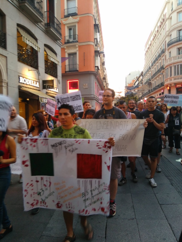 Manifestación En Madrid En Apoyo a La Cnte Foto ‏gloriaserranos