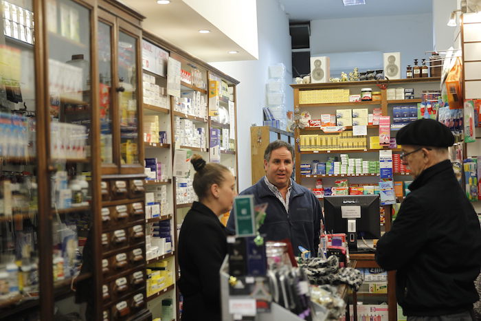 Las Bolsas De Cannabis Recreativo No Estarán a La Vista Del Público En Las Farmacias Habilitadas Para Su Comercialización Foto Efe