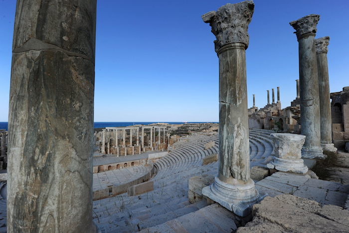 El sitio arqueológico Leptis Magna en la costa libia, cerca a Khoms. EFE archivo