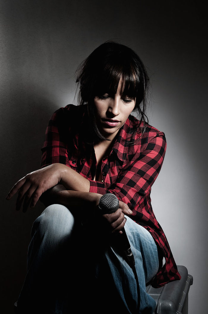 Ana Tijoux En Una Foto Del Disco Foto Wikimedia Commons