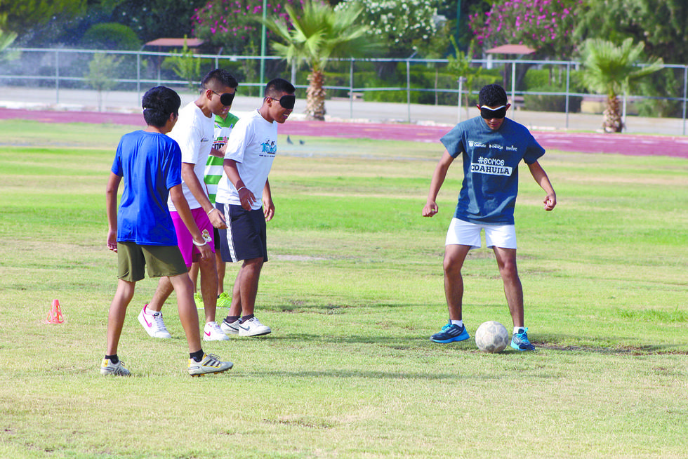 Los Jóvenes Durante El Entrenamiento Foto Francisco Rodríguezvanguardia