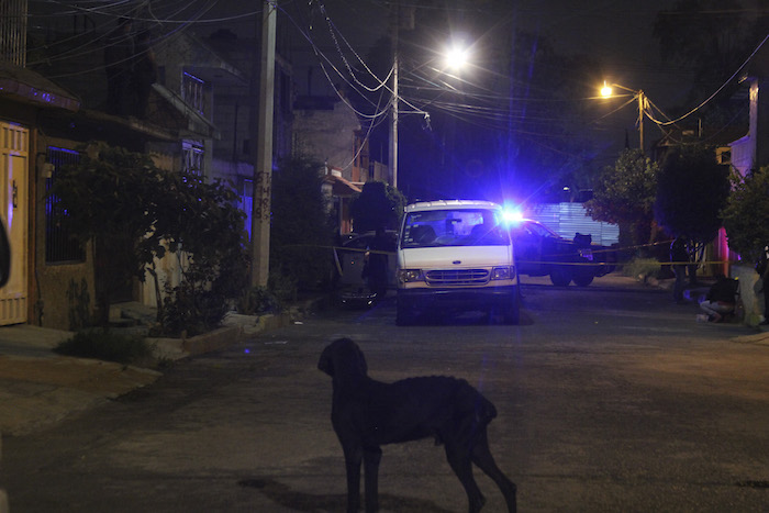 Un Hombre Fue Asesinado Por Varios Sujetos Que Lo Emboscaron Cuando Conducía Por Calles De Ecatepec Foto Cuartoscuro