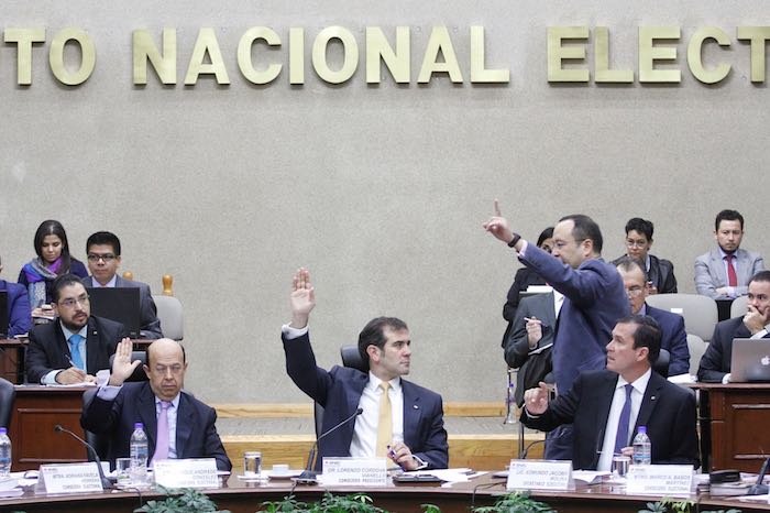 En Una Reunión Sostenida Por La Comisión Temporal De Presupuesto Llevada a Cabo El Pasado De Julio Representantes Del Pan Y Prd Plantearon La Conveniencia De Ahorrar Y Dejar De Insistir En El Tema De Arrendamiento Foto Cuartoscuro