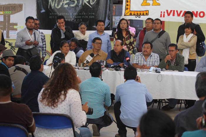 En conferencia de presa, los habitantes de Nochixtlán y maestros dijeron que solicitarán la presencia de la CIDH ante la desconfinza que tiene a las autoridades mexicanas. Foto: Cuartoscuro