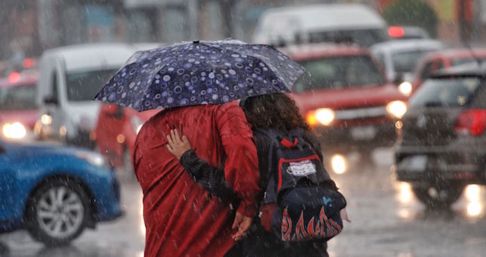 El Servicio Meteorológico Prevé Tormentas Fuertes Y Caída De Granizo En Las Próximas Horas En Por Lo Menos Delegaciones Foto Cuarto Oscuro