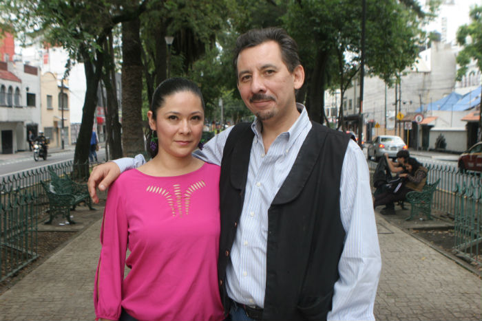 Lucía Olmos y Oscar Tapia, artistas mexicanos. Foto: Valentina López, SinEmbargo