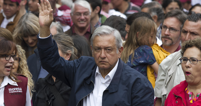 Hoy El Aguerrido Tabasqueño Se Vuelve Tolerante Comprensivo Y Hasta Dócil Pide No Buscar La Derogación De La Reforma Educativa Sino Su Adecuación Y Advierte De Los Riesgos Que Acarrearía Una Deslegitimación Del Presidente Peña Nieto Foto Cuartoscuro