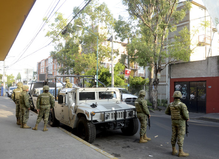 Elementos Del Ejército Mexicano De La Secretaría De Marina Y De La Procuraduría General De La República pgr Realizaron Un Operativo En La Colonia Agrícola Pantitlán Foto Cuartoscuro