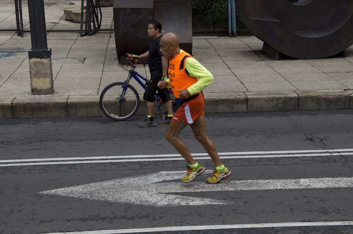 No Hace Falta Ir Al Gimnasio Basta Con Trotar O Andar En Bici Pero Hay Que Hacerlo Al Menos Una Hora Cada Día Foto Efe