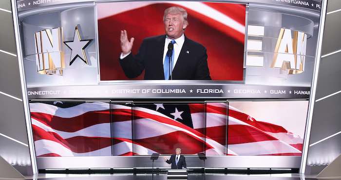 El Precandidato Presidencial Republicano Donald Trump Habla El De Julio De En La Apertura De La Segunda Sesión Del Primer Día De La Convención Republicana En El Centro Nacional Republicano Quicken Loans Arena De Cleveland Ohio Foto Efe