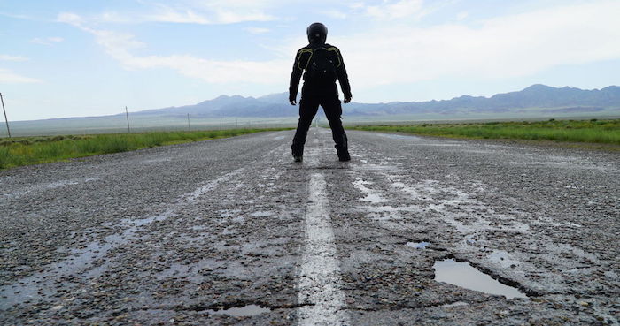 Hugo Scagnetti Quien Se Ha Embarcado En Un Viaje En Moto En Días Alrededor Del Planeta Con El Fin De Recaudar Entre Y Un Millón De Euros Para Niños Con Síndrome Calvé perthes Una Dolencia Que Provoca La Ruptura De La Cadera Scagnetti Dice Que El Mundo Es Más seguro Y Solidario De Lo Que Se Piensa Tras Embarcarse En Un Viaje En Moto De Unos Días Alrededor Del Planeta Con El Fin De Recaudar Fondos Para Niños Enfermos En Una Aventura Que Se Aproxima a Su Fin Foto Efe