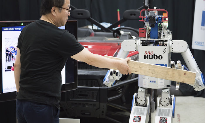 Hubo, un robot desarrollado por ingenieros coreanos, que según dicen, salvará vidas humanas en los próximos años. Foto: EFE