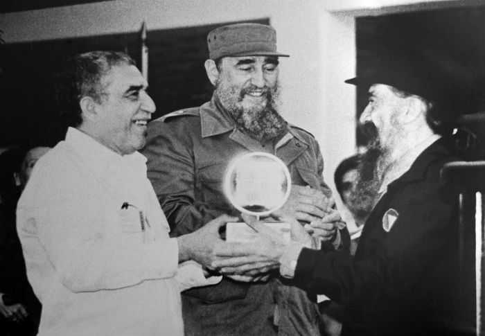 Fidel Castro Gabriel García Márquez Y El Cineasta Argentino Fernando Birri Foto Efe