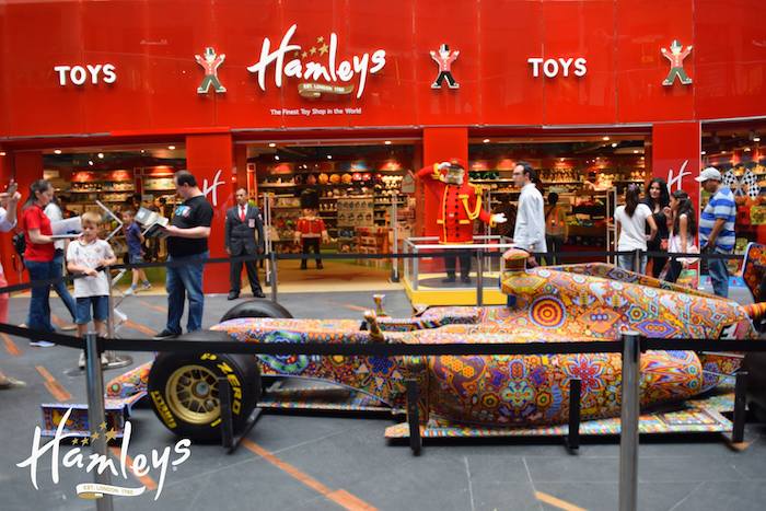 En Junio Tuvieron Exhibido Un Auto De La Fórmula Con Decorado Huichol Foto Facebook hamleysmex