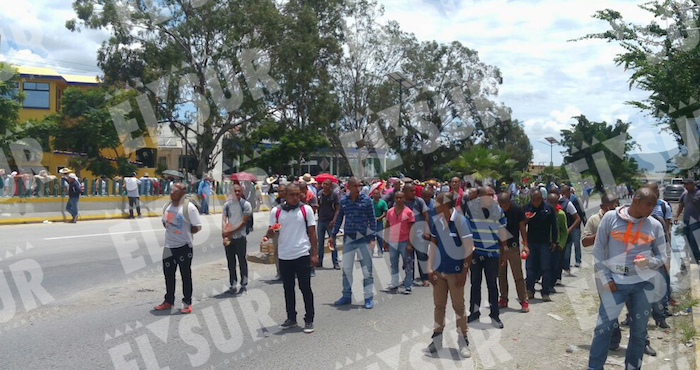 En La Movilización Participan Estudiantes De Primer Grado De La Normal Rural Raúl Isidro Burgos De Ayotzinapa Foto El Sur