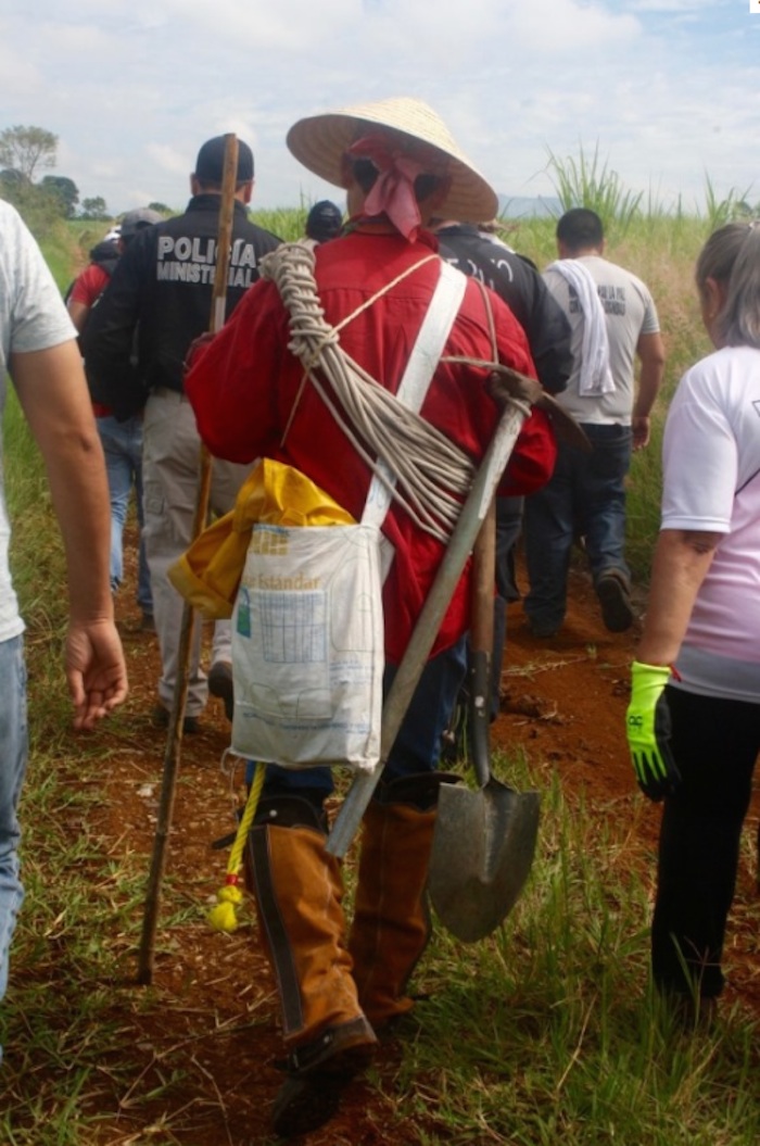 María Hortensia Rivas Rodríguez, presidenta de la Asociación de Familias Unidas en la Búsqueda de Personas Desaparecidas de Coahuila, se unió a la búsqueda en Veracruz. Foto: BlogExpediente