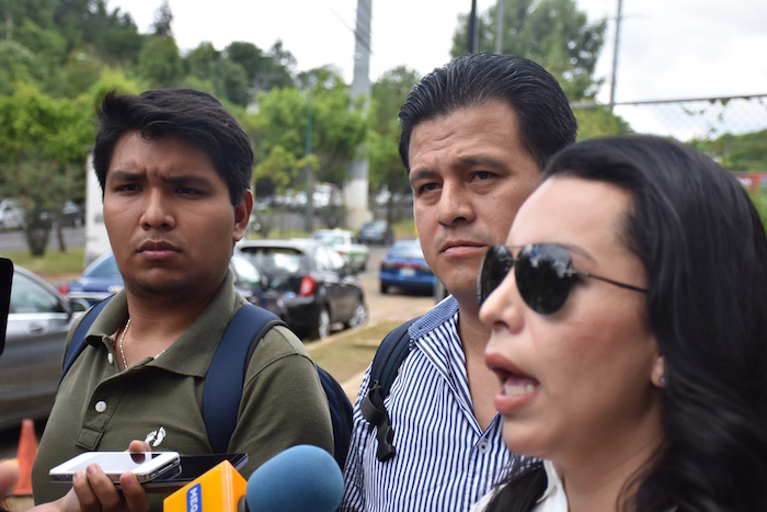 Zavaleta avudirá a la PGR a denunciar las amenzas que recibió por parte José Abella, director de El Buen Tono y simpatizante del PAN. Foto: Blog Expediente. 