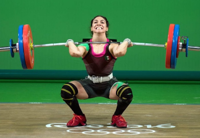 Patricia Domínguez se ubicó en la octava posición de levantamiento de pesas de 58 kilogramos. Foto: Twitter @CONADE